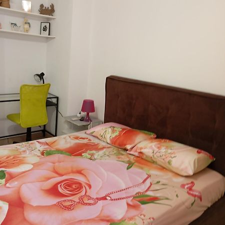 Apartament Aperriton Ateny Zewnętrze zdjęcie