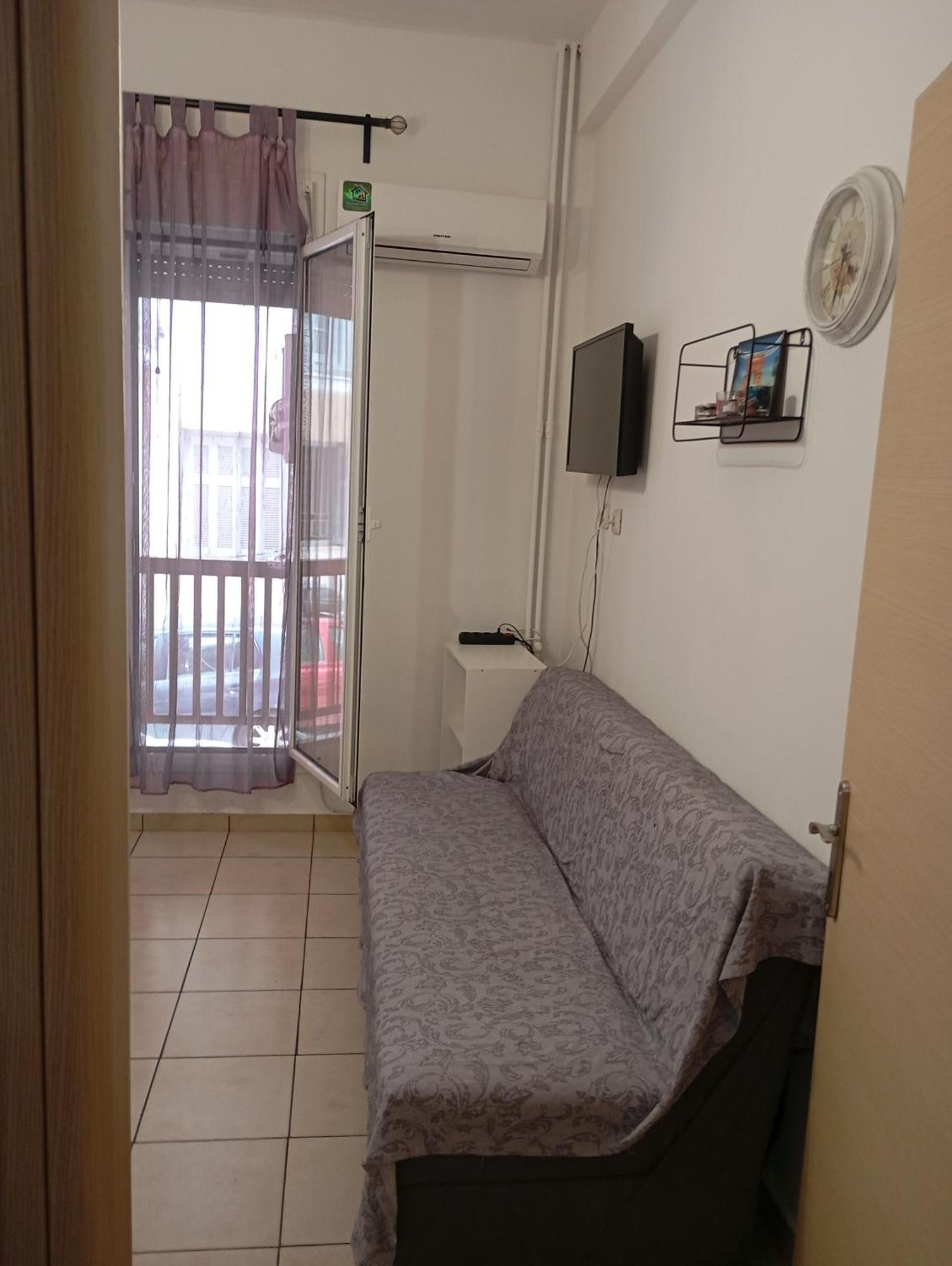 Apartament Aperriton Ateny Zewnętrze zdjęcie